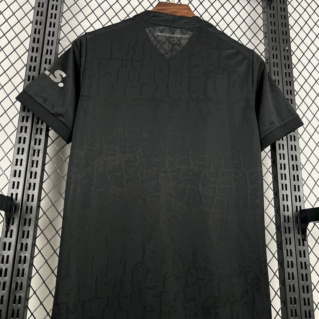 Tifoso Store Maglie da Calcio Borussia Dortmund 2022/23 maglia nera