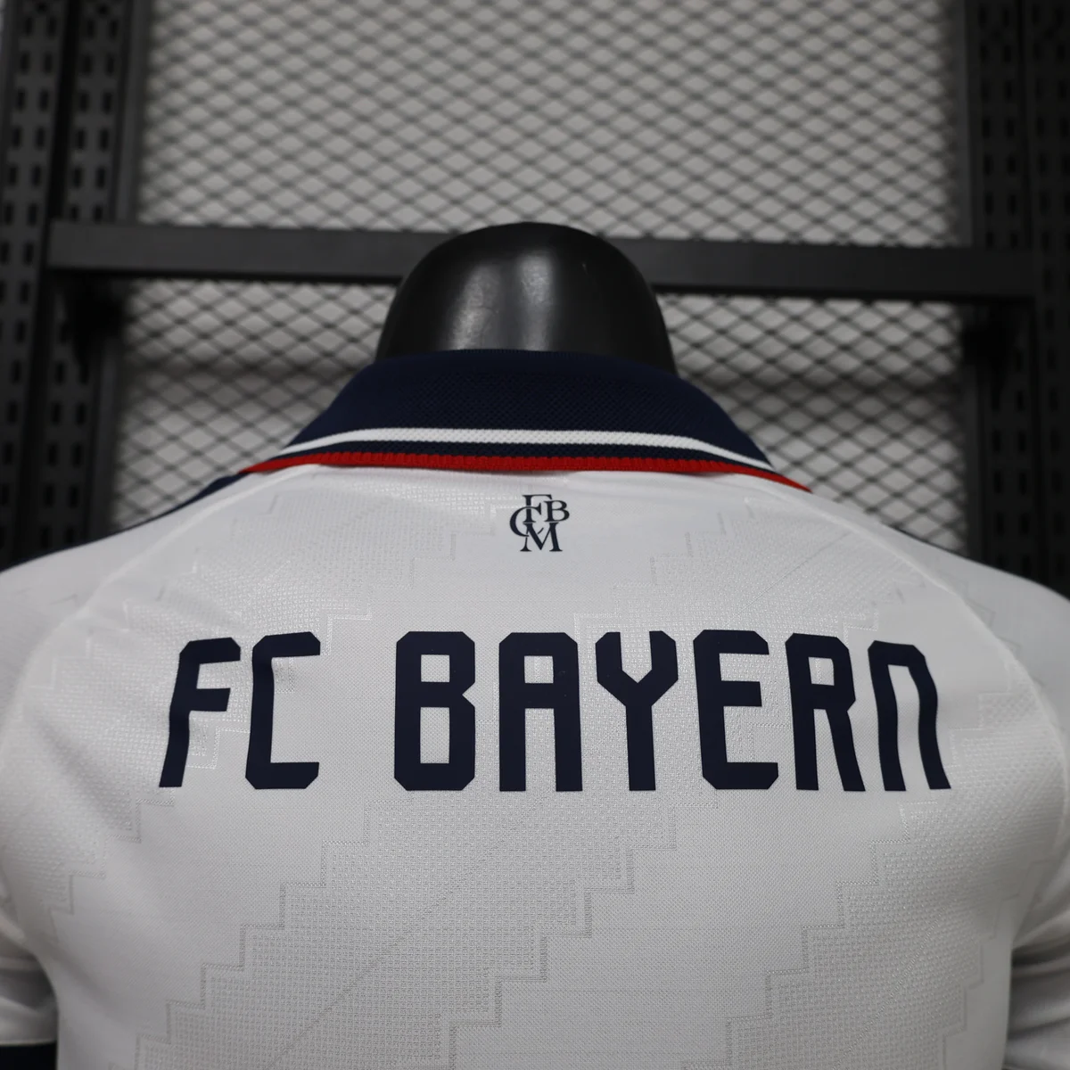 Bayern Monaco 2026/27 Seconda Maglia calcio player S-3XL