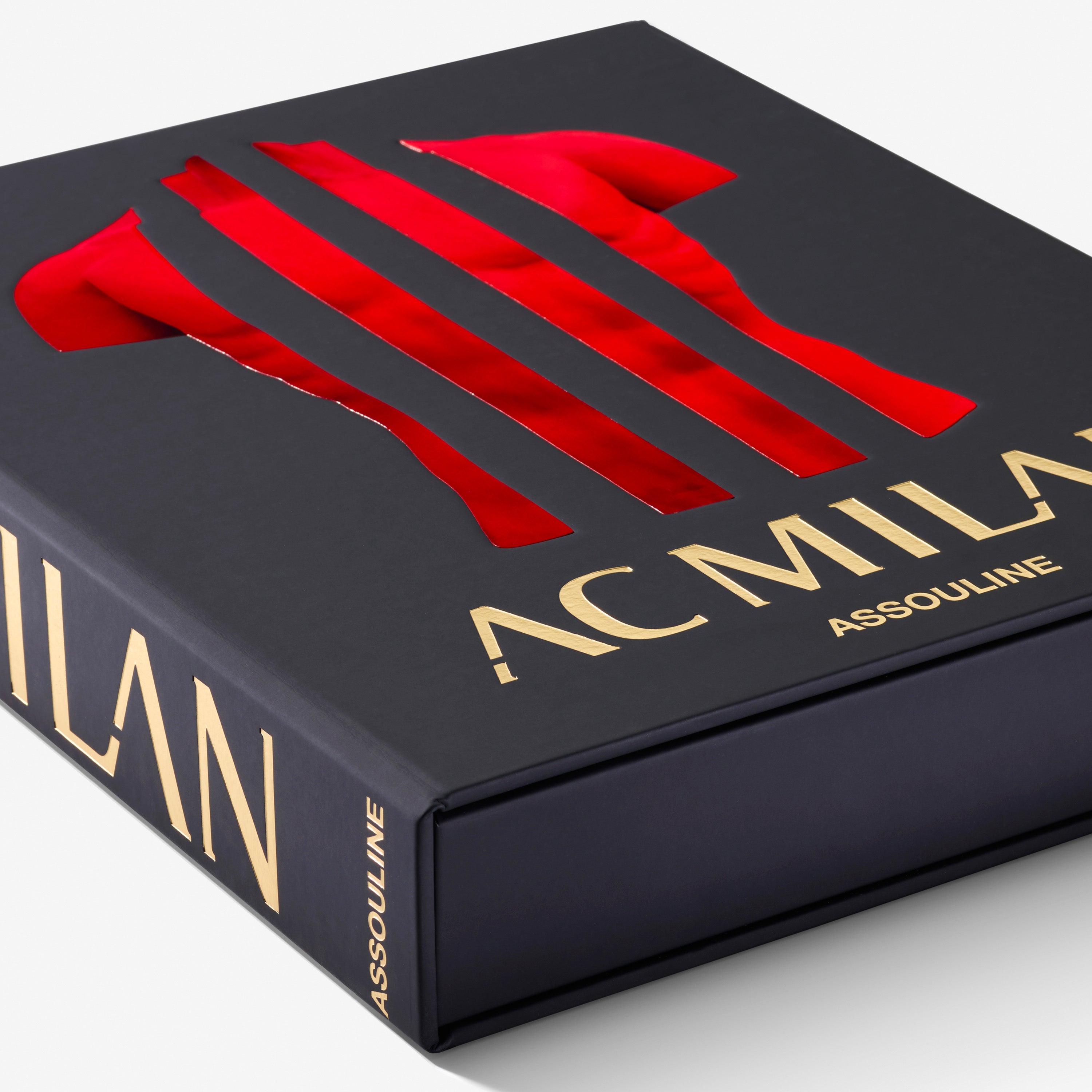 AC Milan Assouline Ultimate Edition libro 125° anniversario pelle