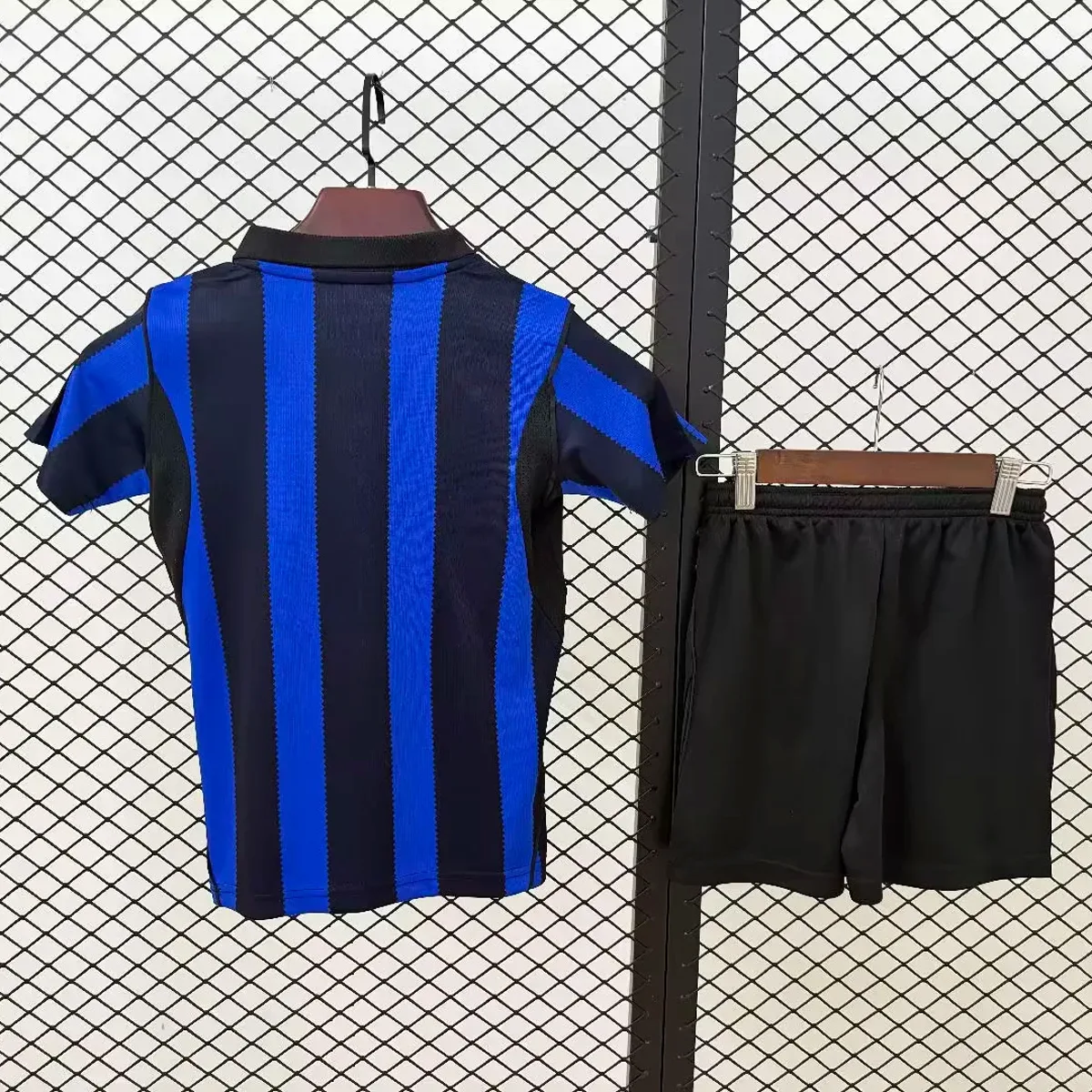 Tifoso Store Bambino Completo Inter 2026/27 nerazzurro