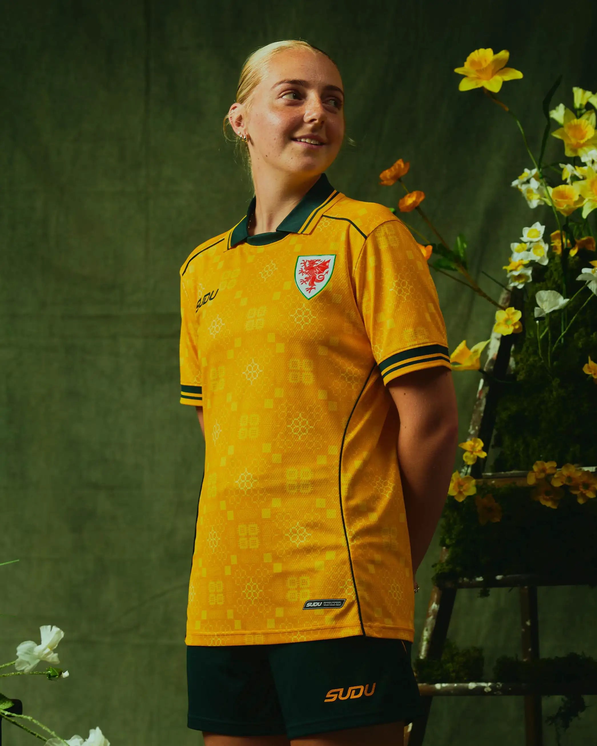 Wales Away Kit SUDU 2026-27 Pro maglia gialla donna