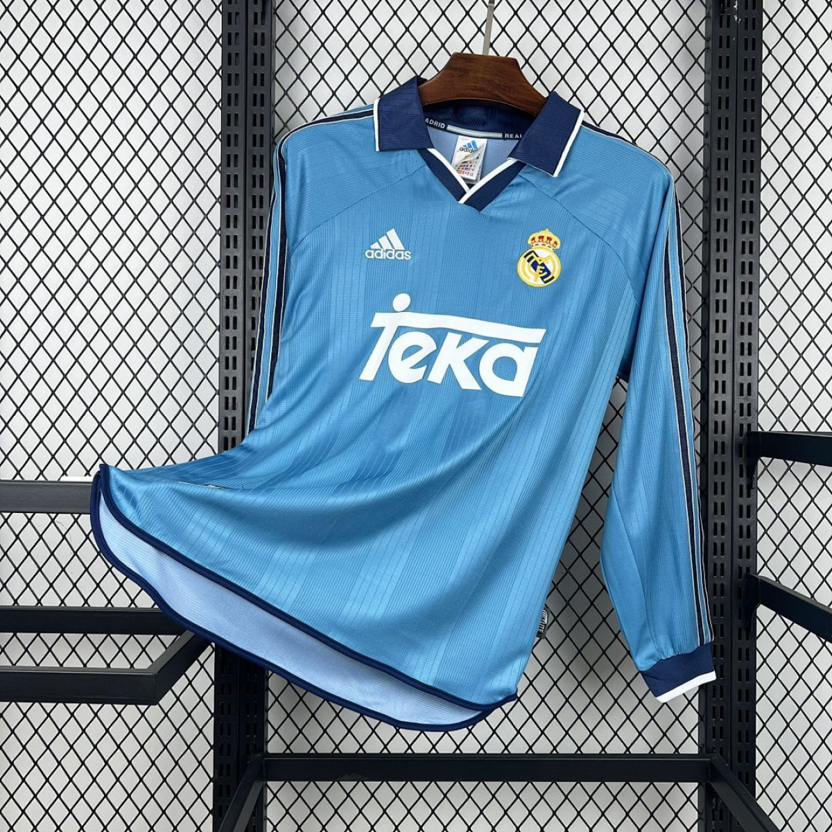 Tifoso Store Maglie da Calcio Real Madrid 1999/00 maglia bianca manica lunga