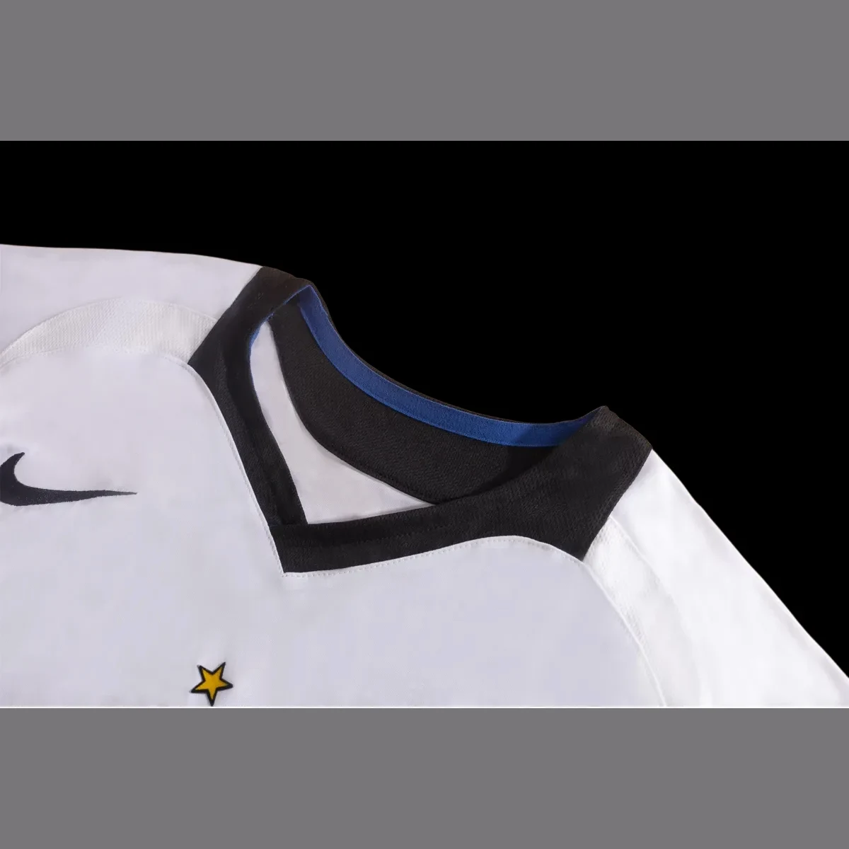 Tifoso Store Inter 2005/06 seconda maglia calcio bianca