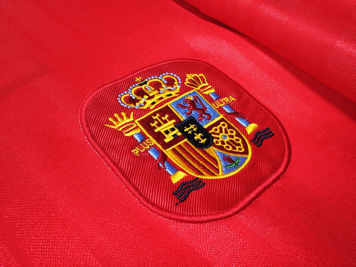 Tifoso Store Spagna Retro 1994 maglia rossa rombi gialli
