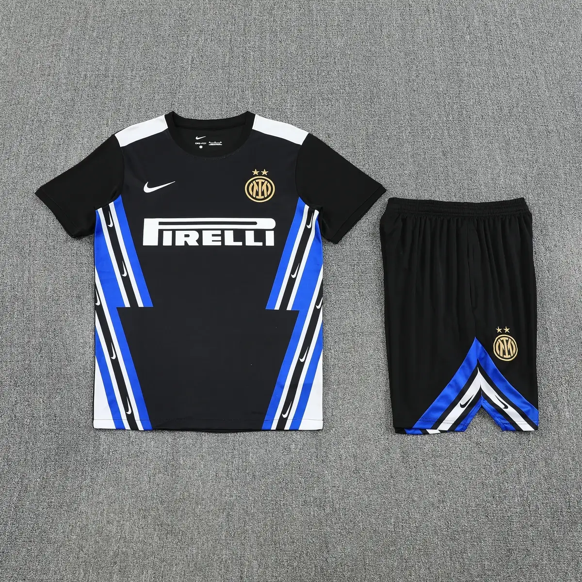 Tifoso Store Completi Inter 2026/27 kit allenamento nero maglia+pantaloncini