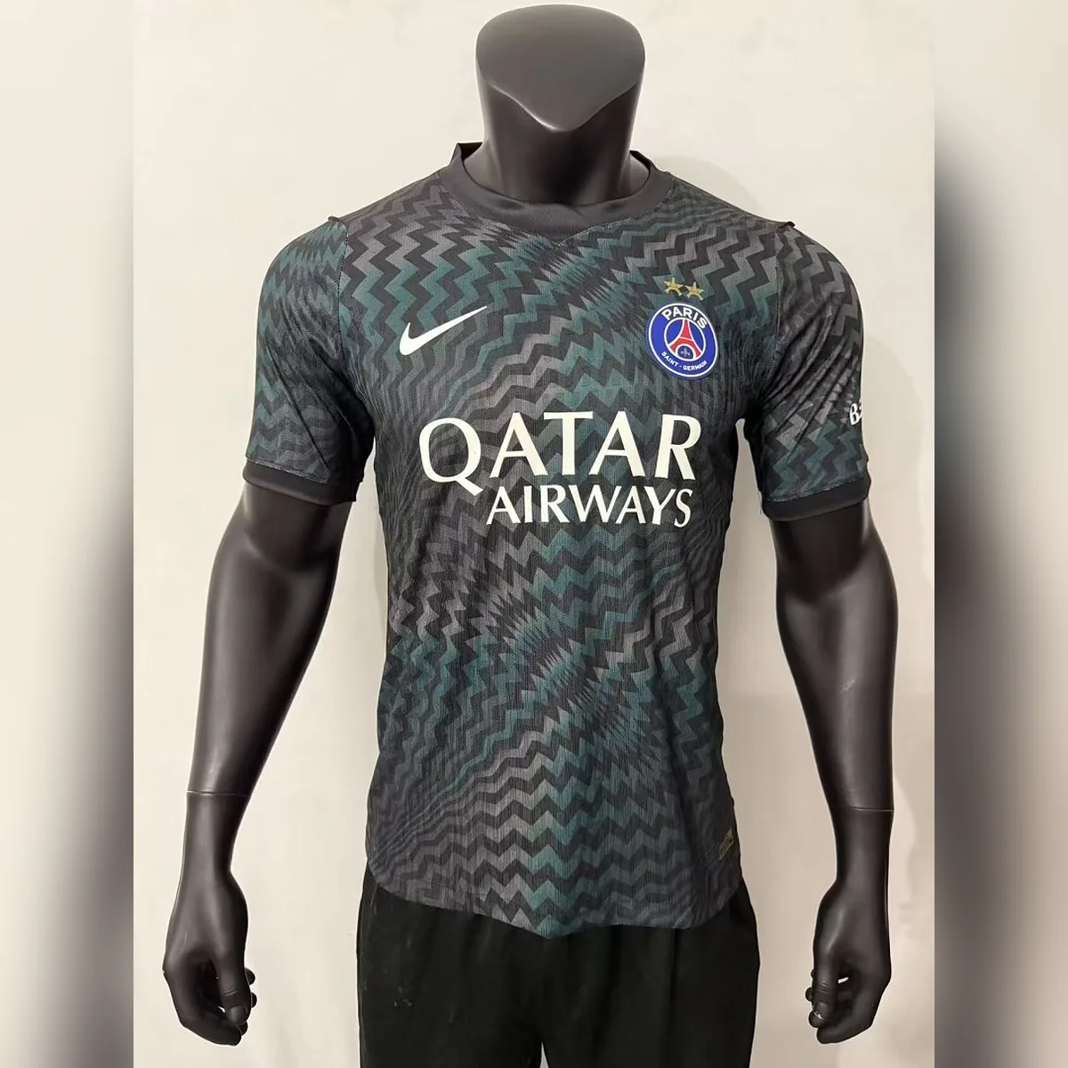 PSG 2026/27 Maglia Portiere Giocatore grigio-verde zigzag
