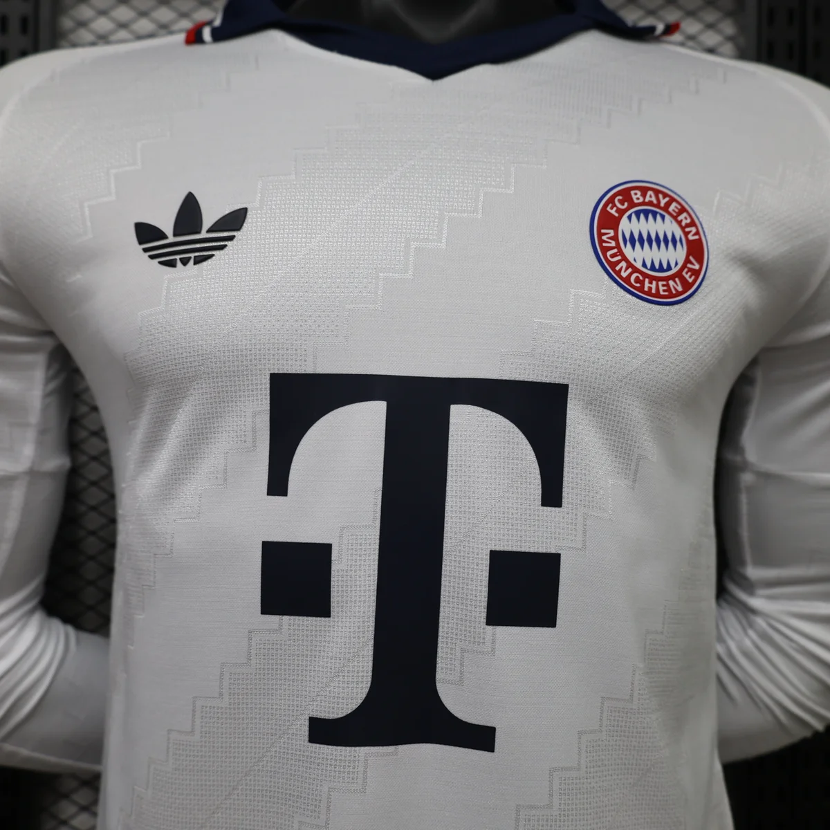 Tifoso Store Bayern Player Version maglia bianca 2026/27 ML