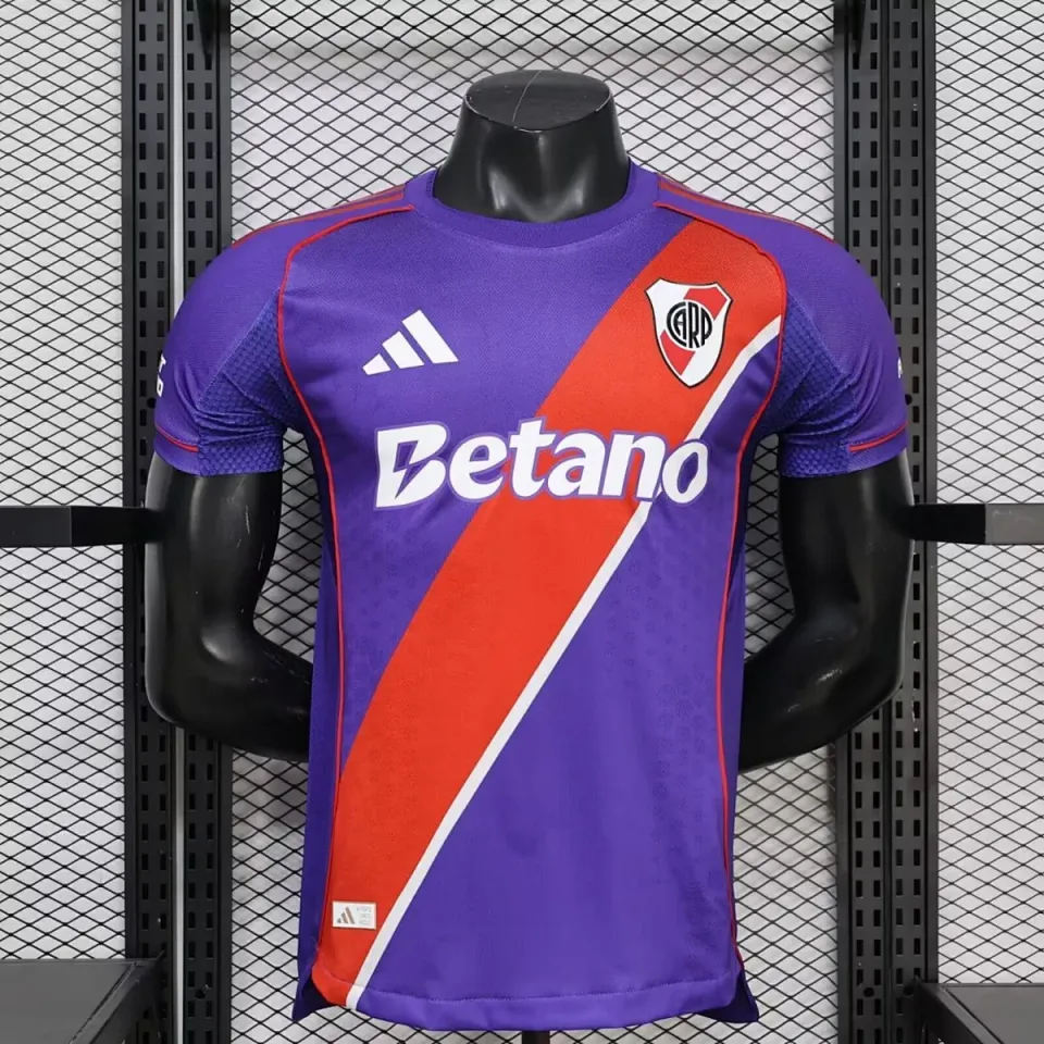 River Plate 2026/27 terza maglia giocatore viola