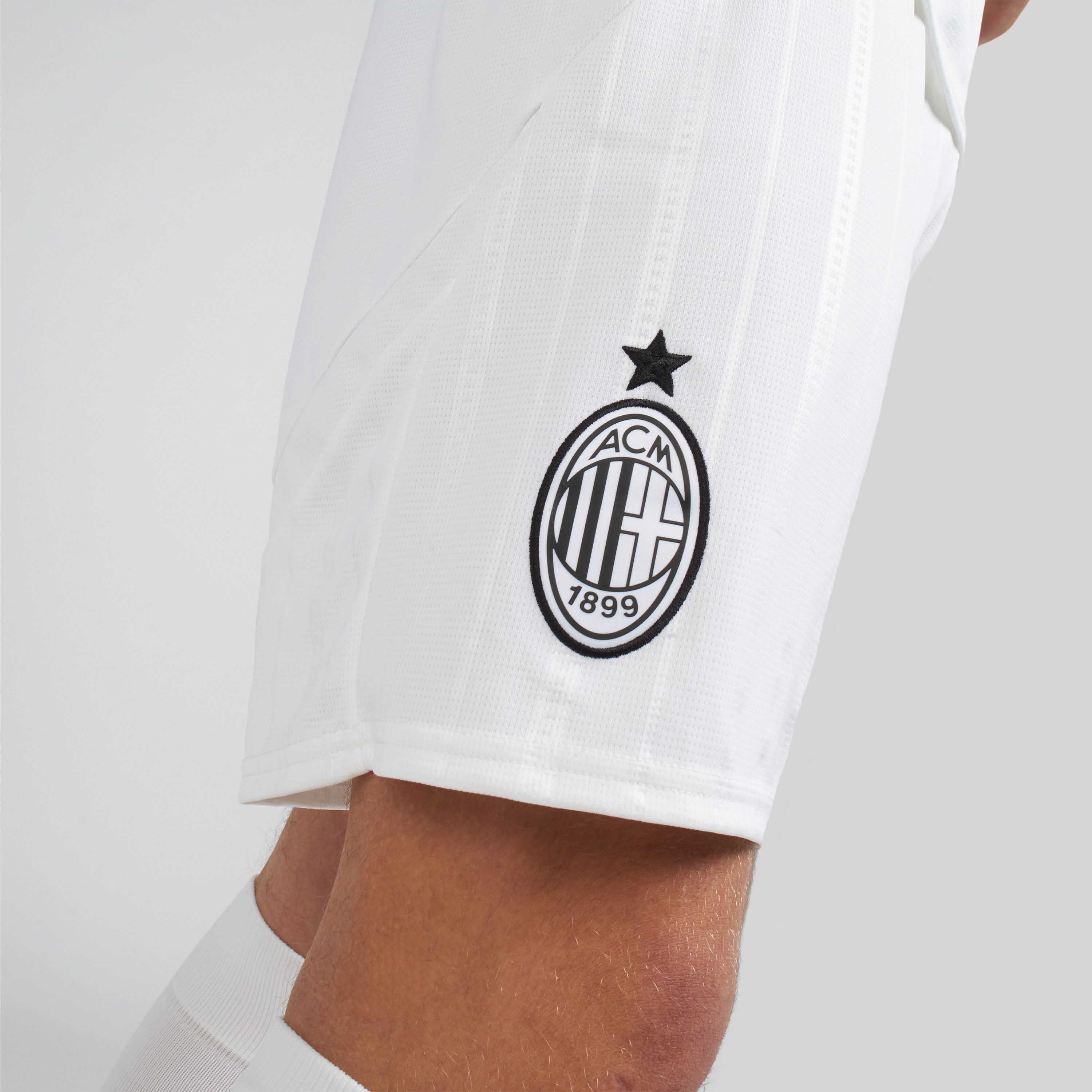 Kit Gara Milan Away 2024/25 shorts bianchi uomo