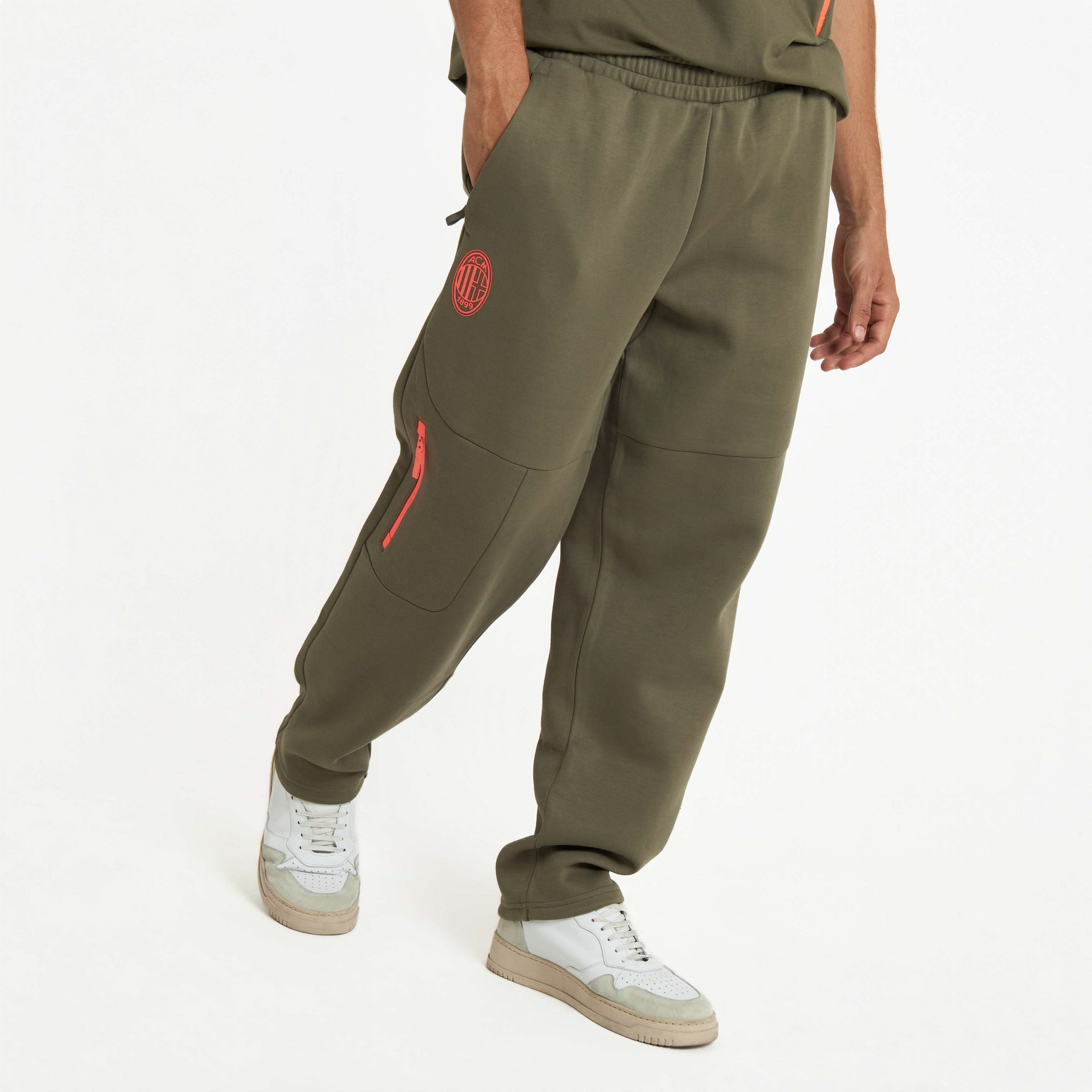 AC Milan Pumatech 2026/27 pantaloni uomo verdi tasche zip