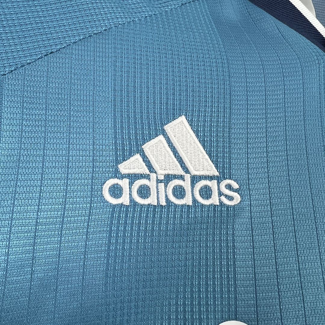 Tifoso Store Maglie da Calcio Real Madrid 1999/00 maglia bianca manica lunga
