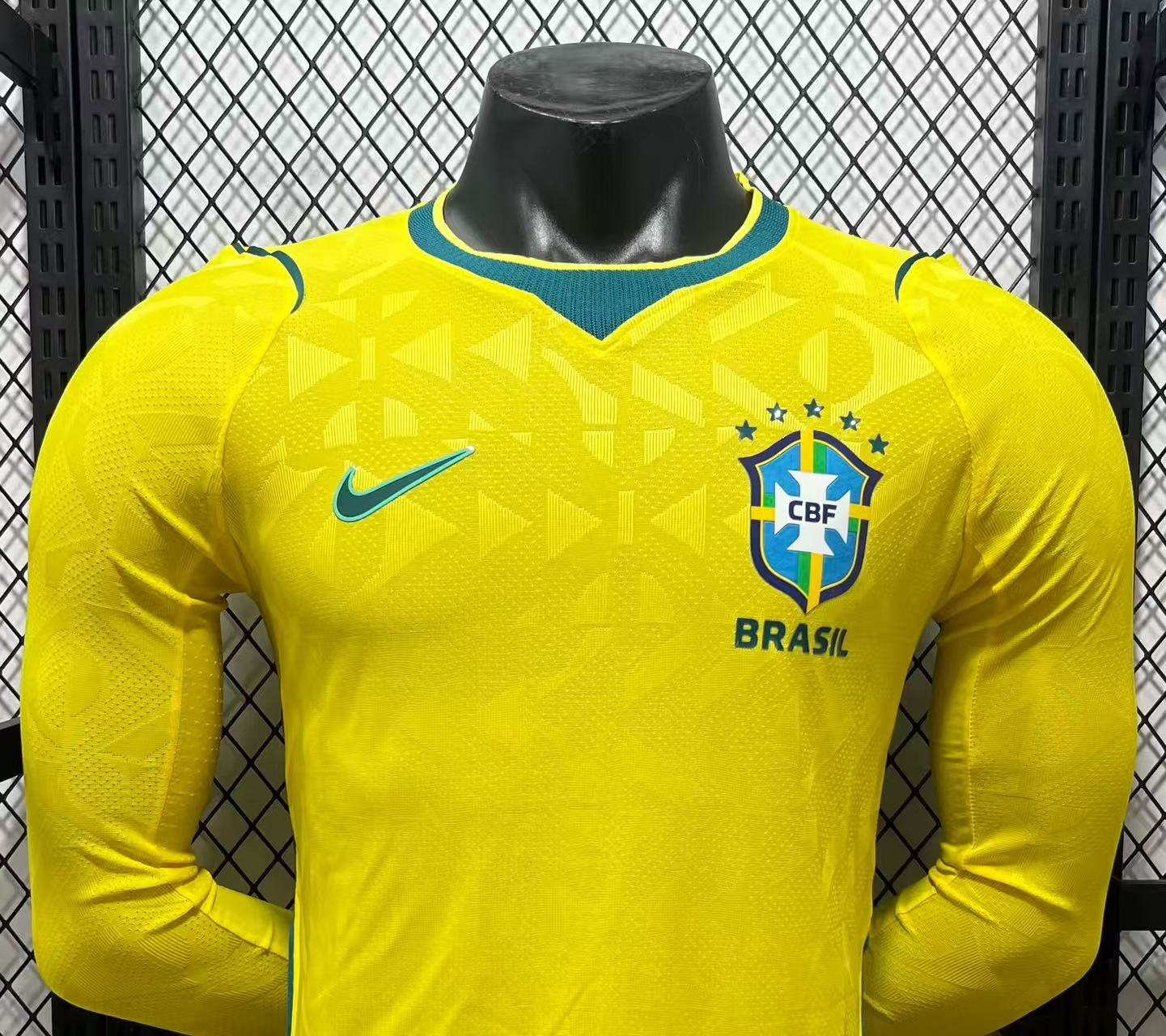 Tifoso Store Brasile 2026/27 maglia calcio manica lunga gialla