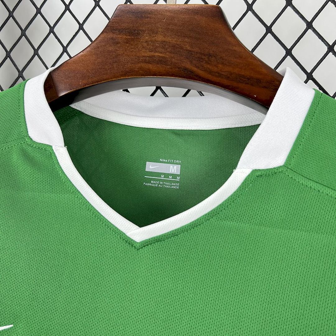 Tifoso Store Wolfsburg 2008/09 Maglia Calcio Verde Retro