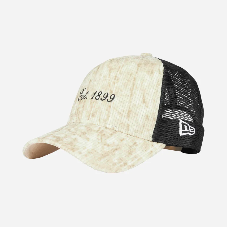 New Era X AC Milan Trucker Cap Velluto Beige Est. 1899