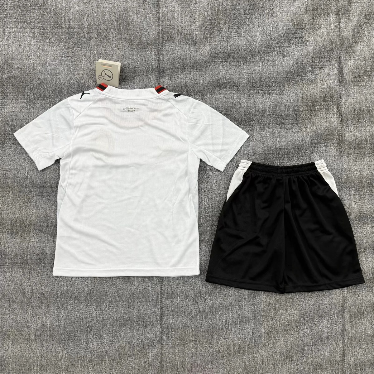 Tifoso Store Milan 2026/27 kit bambino away completo