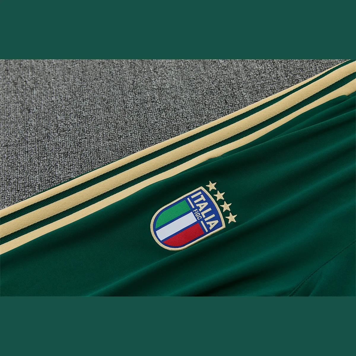 Italia 2026/27 tuta verde mezza zip S-XXL maniche bianche