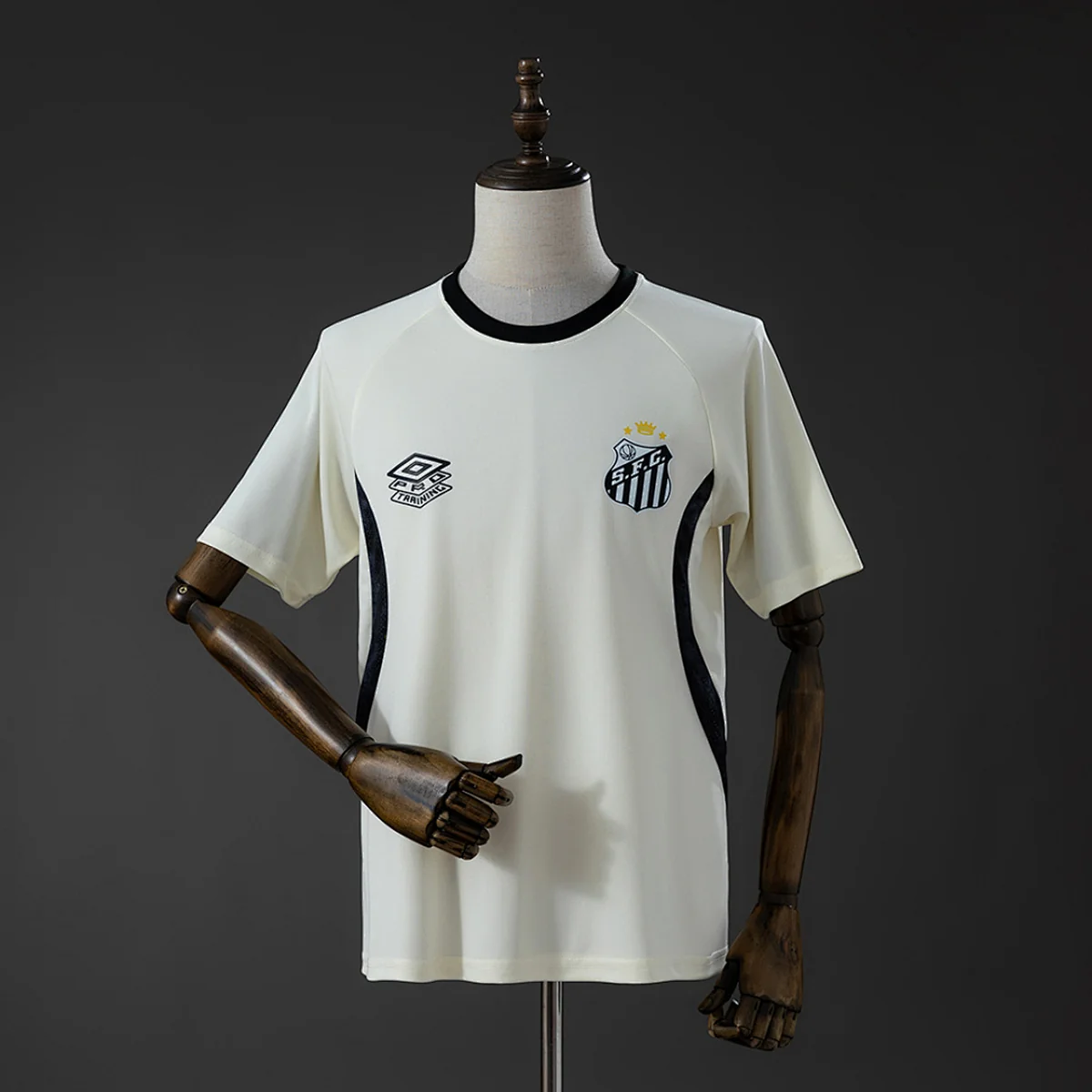 Maglia Allenamento Santos 2026/27 beige maglia training nera