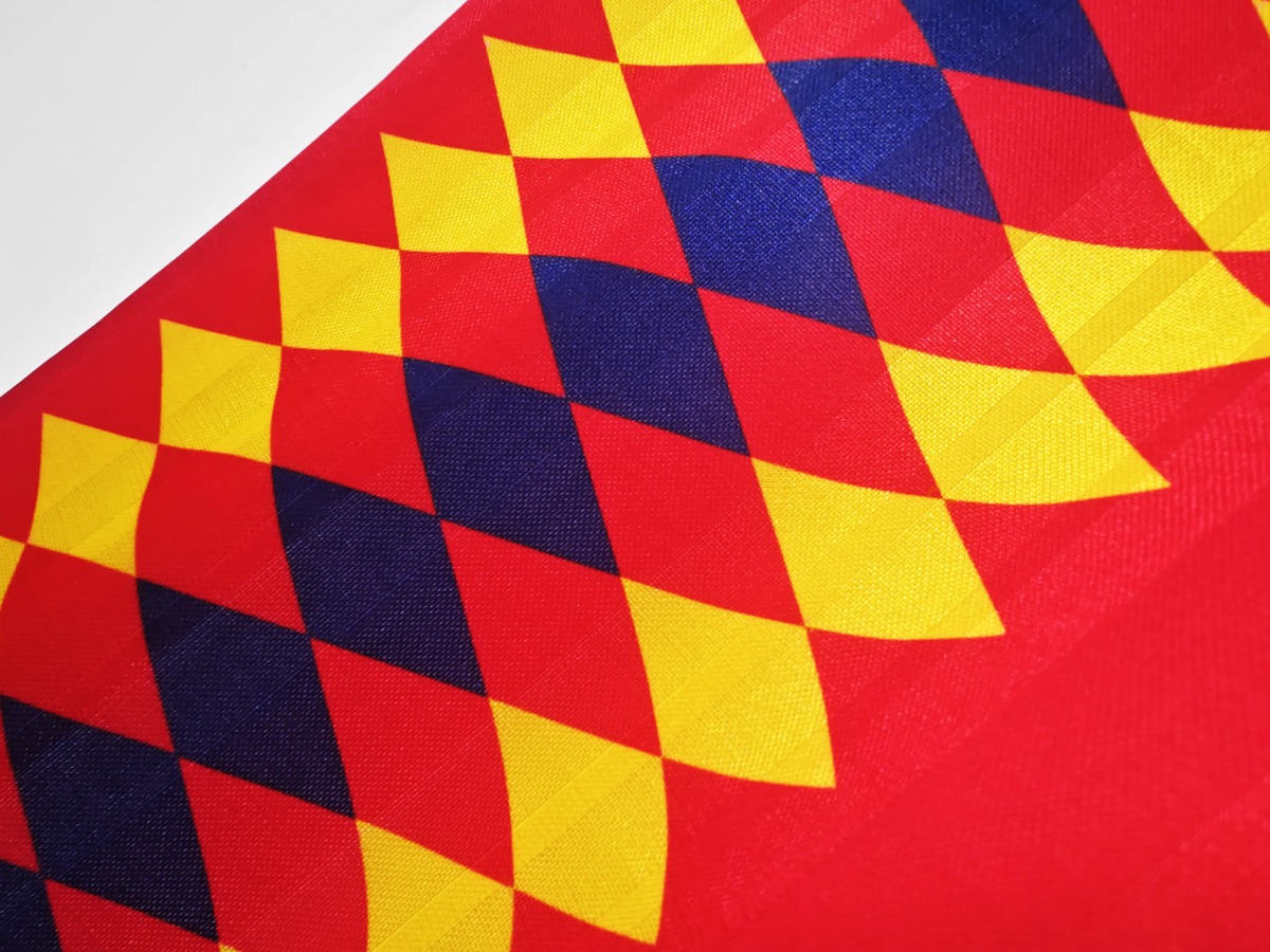 Tifoso Store Spagna Retro 1994 maglia rossa rombi gialli