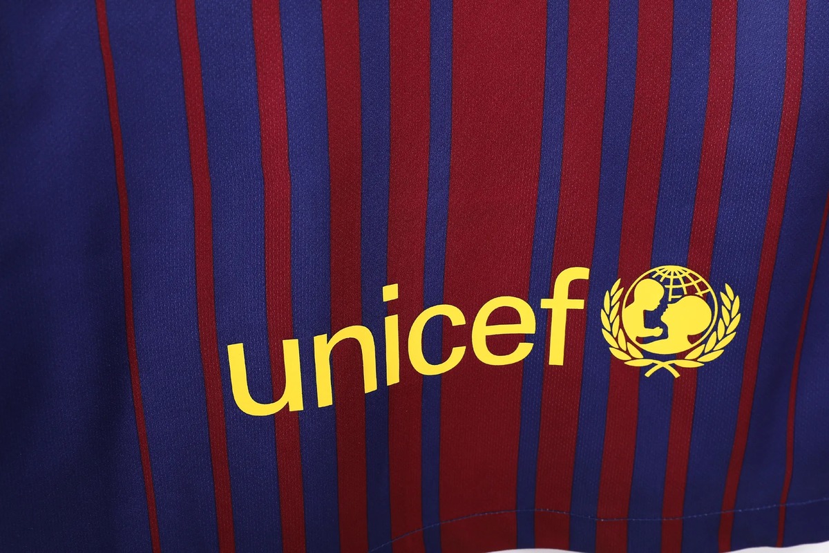 Barcellona 2017/18 Maglia Home Manica Lunga Retro Blaugrana