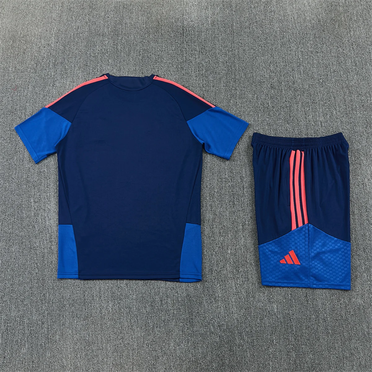 Tifoso Store Colombia 2026/27 set allenamento blu navy