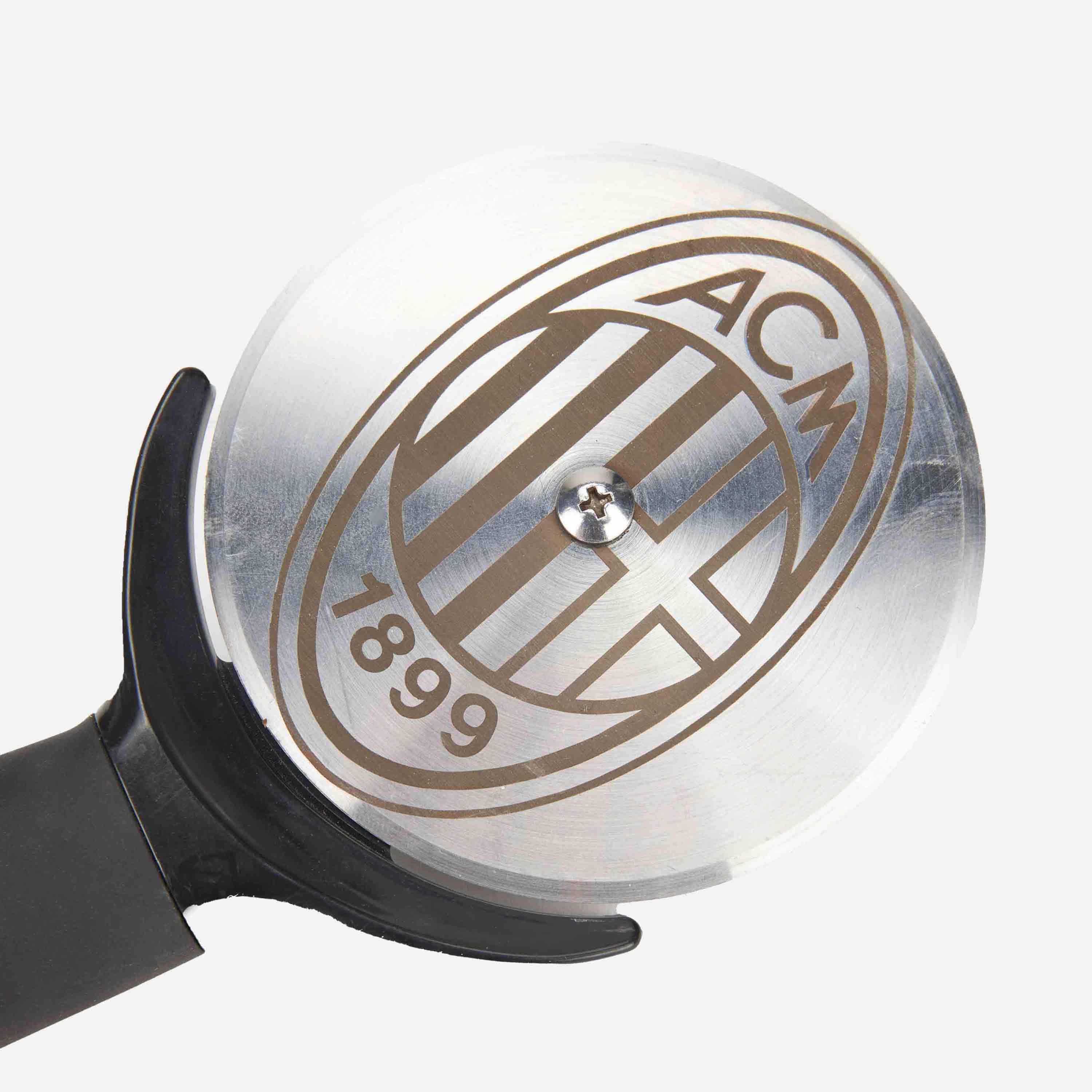 AC Milan tagliapizza cucina logo ufficiale
