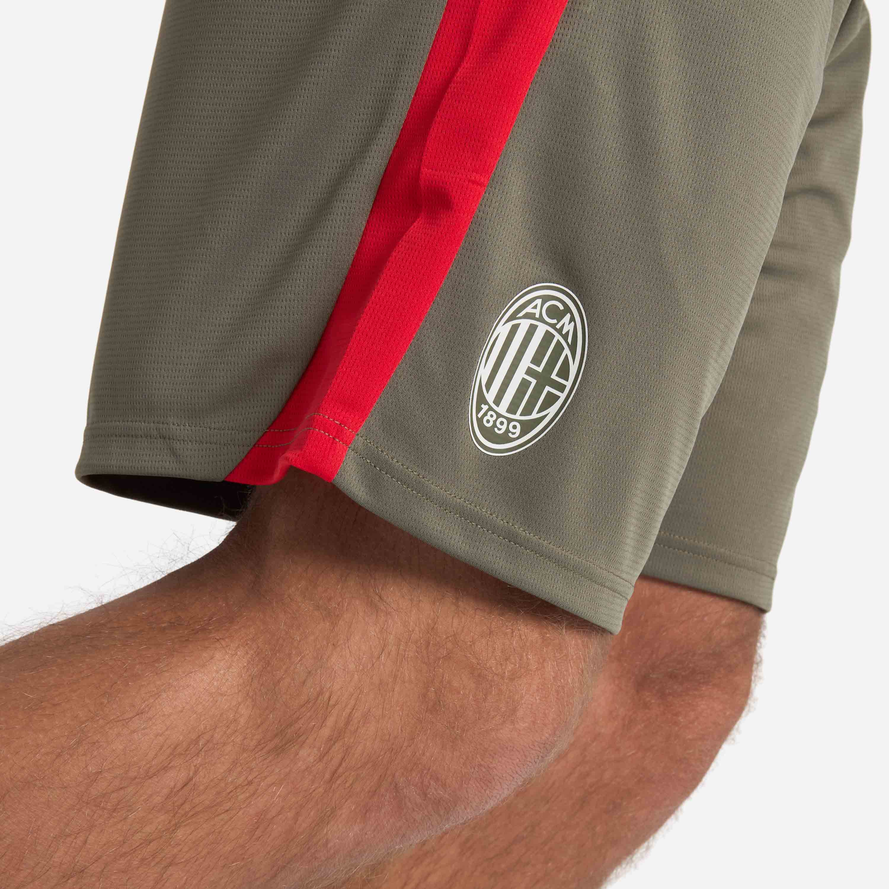 AC Milan Allenamento Milan Training 2026/27 pantaloncini verdi uomo
