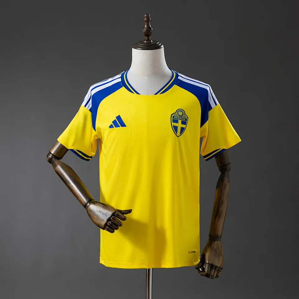 Tifoso Store Svezia Prima Maglia 2026/27 maglia calcio gialla V blu