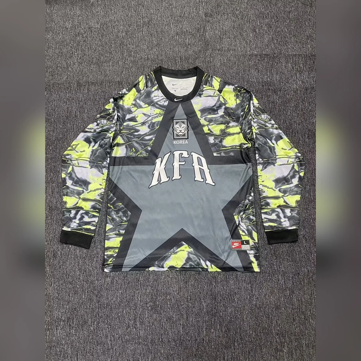 Corea del Sud Camouflage 2026/27 maglia manica lunga grigia