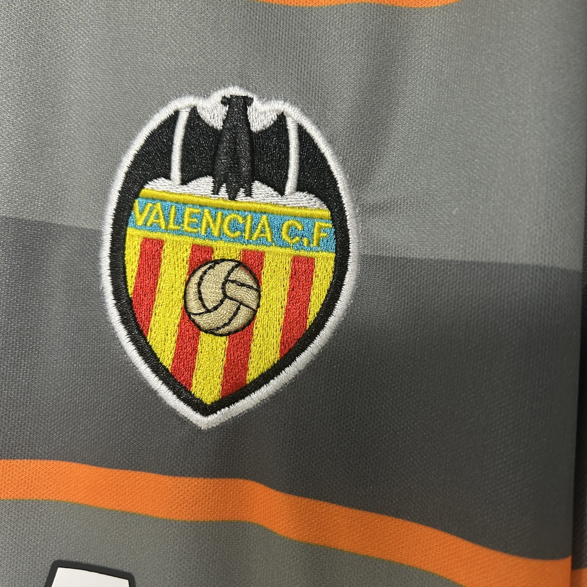 Valencia Terza 1999/00 maglia calcio retro a righe grigie